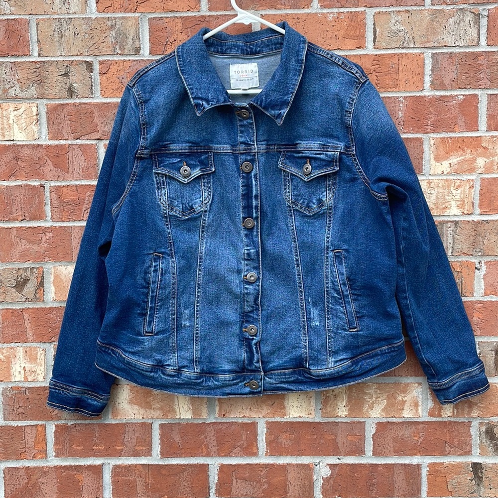 Torrid Woman’s Denim Jacket Classic Style Size 3  or comp 3x or 22/24 Fading